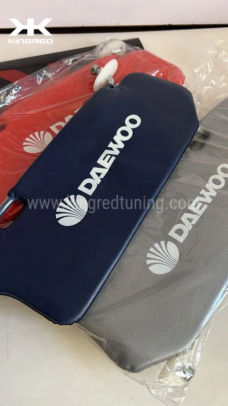 tres colores rojo, azul, plomo